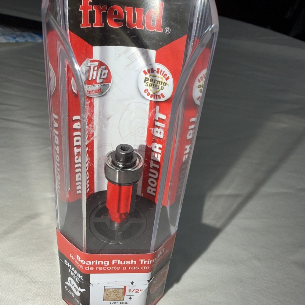 Freud 42-106  1/2-inch Dia. Bearing Flush Trim Bit with 1/4-inch Shank Tige